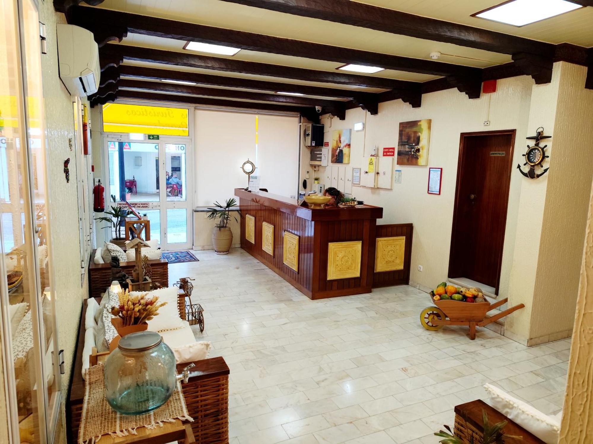 Apartamentos Turisticos Praia Grande Ferragudo  Eksteriør bilde