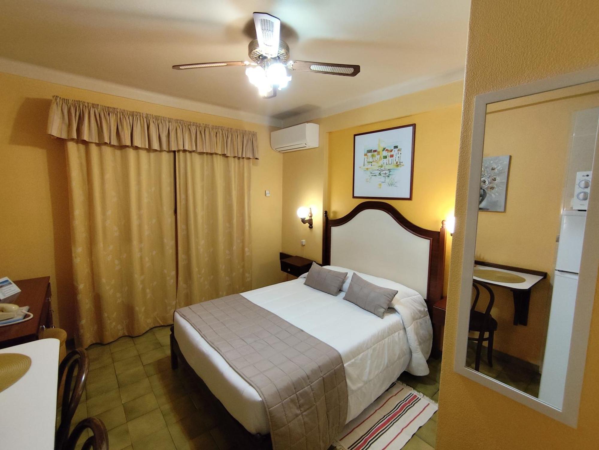 Apartamentos Turisticos Praia Grande Ferragudo  Eksteriør bilde
