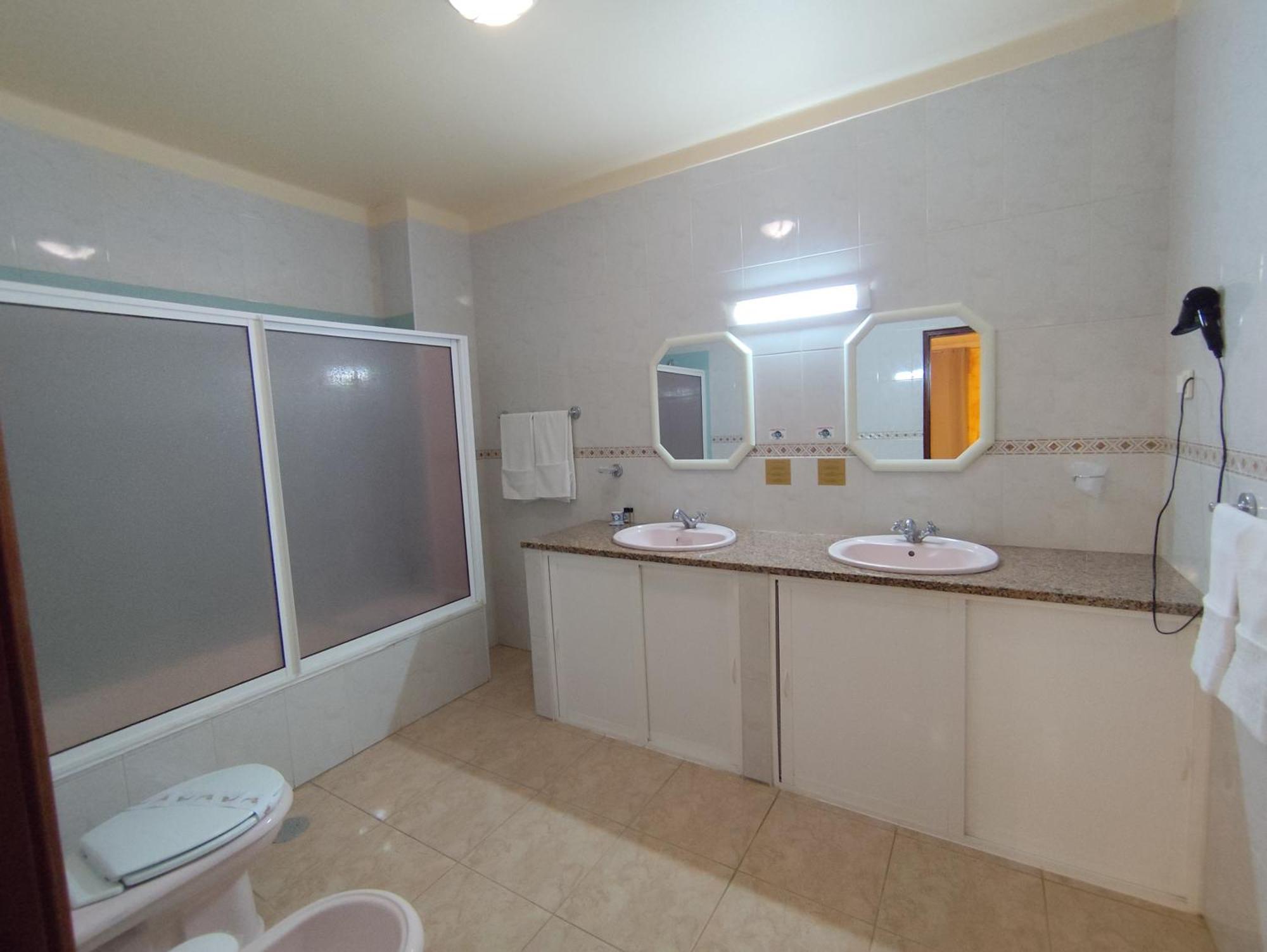 Apartamentos Turisticos Praia Grande Ferragudo  Eksteriør bilde
